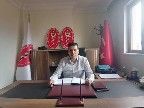 İSMAİL ÖZGÜR İLHAN ERZİNCAN VETERİNER HEKİMLERi ODASININ YENİ BAŞKANI