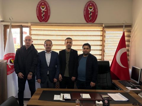 ERZİNCAN TARIM VE ORMAN İL MÜDÜRÜMÜZÜN DÜNYA VETERİNER HEKİMLERİ GÜNÜ SEBEBİYLE ODAMIZA ZİYARETLERİ